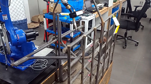 創想智控焊縫跟蹤在鋼格板焊接應用