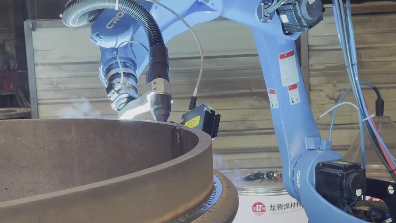 創想智控激光焊縫跟蹤傳感器在海底抽淤管道全自動焊接的應用