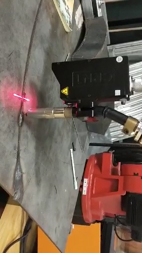 創想智控焊縫跟蹤是怎樣實現激光跟蹤定位的？