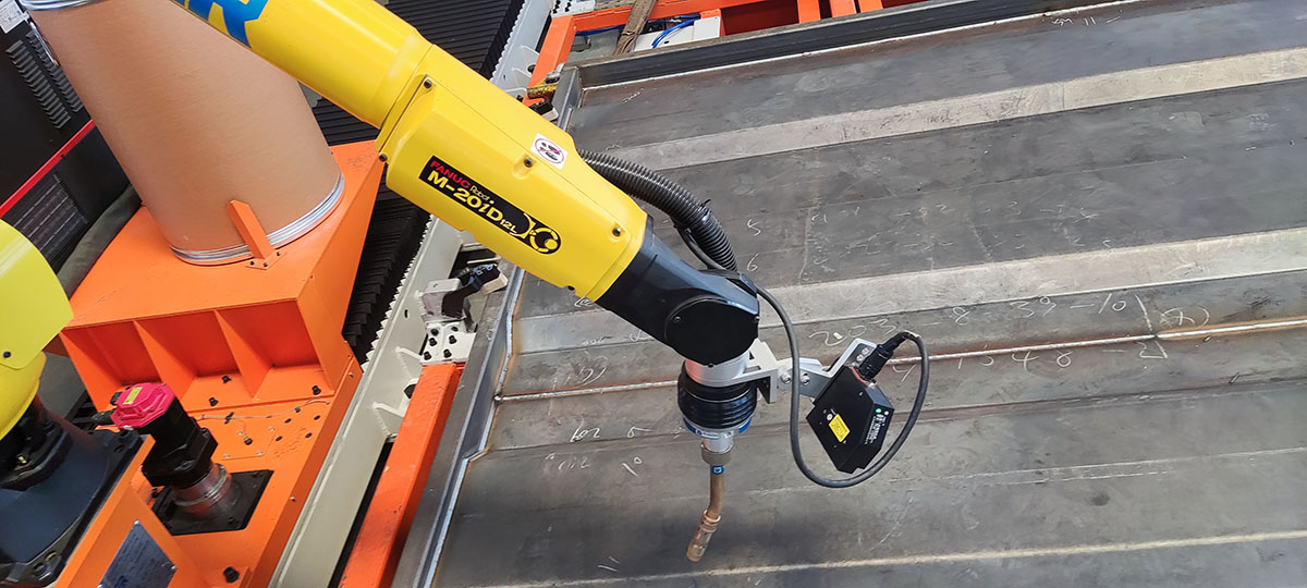 激光焊縫跟蹤傳感器核心技術解析：如何實現0.01mm精度定位